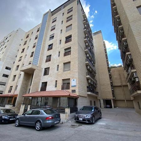 Luxury Apartment In Awesome Location In Амман Екстер'єр фото
